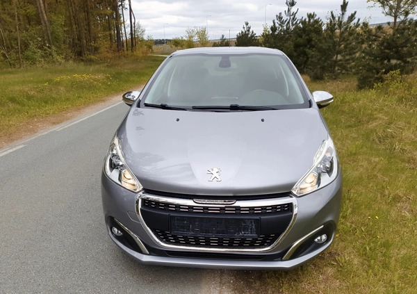 Peugeot 208 cena 36600 przebieg: 86900, rok produkcji 2019 z Strzyżów małe 742